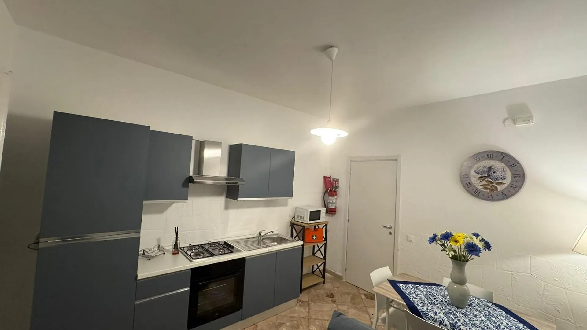 St Joseph Apartment Terrasini 0*,
